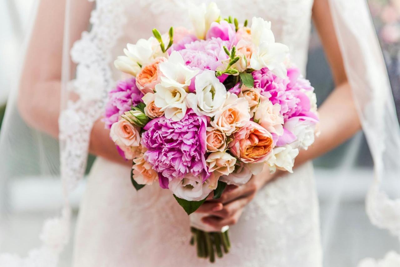 Crowne Plaza Doha - The Business Park By Ihg Hotel Exterior foto A bridal bouquet